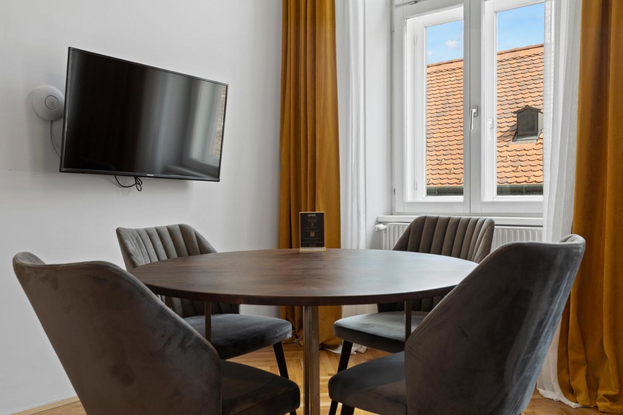 Sgrafit Apartments - Self Check-In Retz Exteriör bild